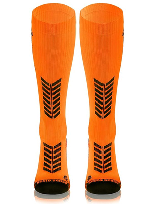 Pomarańczowe bezszwowe podkolanówki kompresyjne dla biegaczy unisex Sesto Senso – regeneracja mięśni