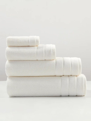 Ręcznik Loren Biały Z Ozdobną Bordiurą