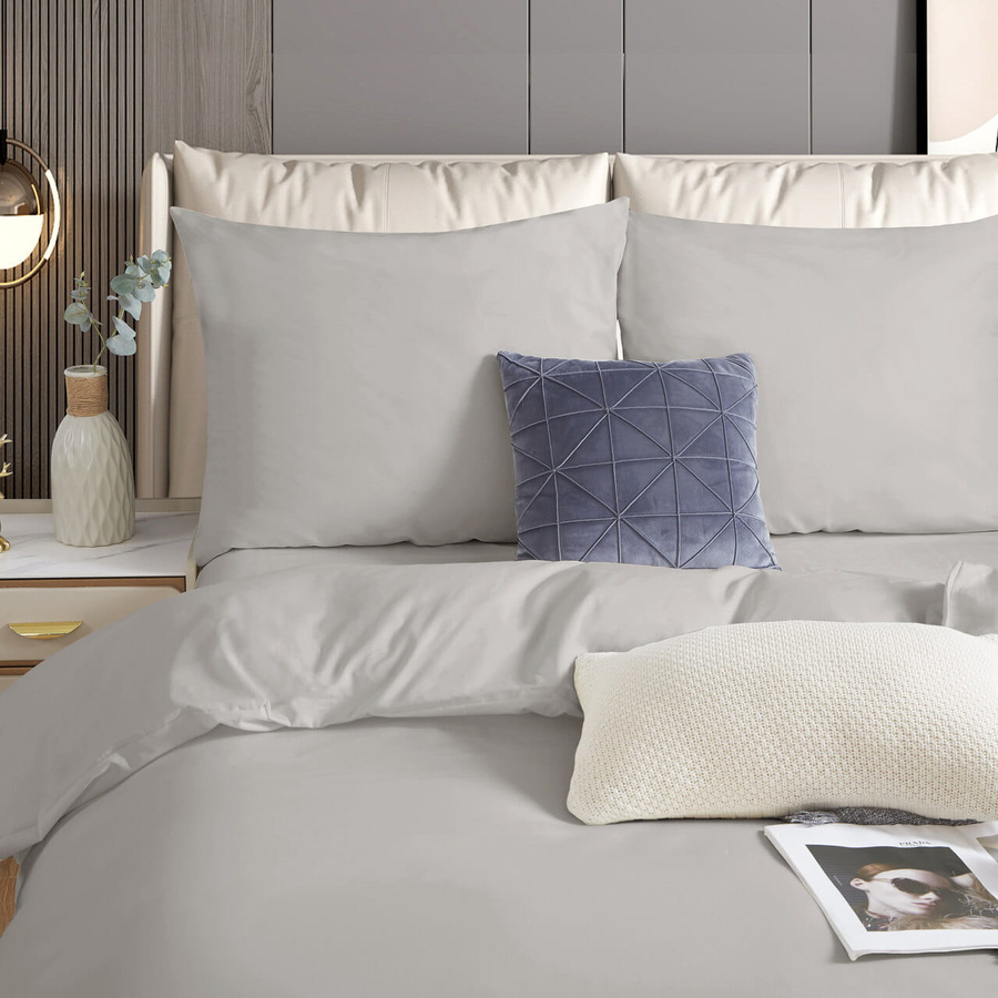 Biała elegancka pościel damska 120g/m² z satyny Spod Igły i Nitki – komfortowy sen