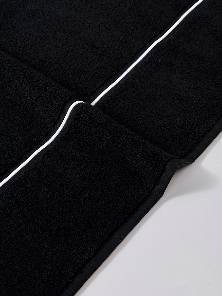 Czarno-biały miękki ręcznik 100% bawełna frotte 500 g/m² Spod Igły i Nitki – domowe SPA