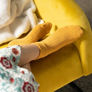 Skarpetki wełniane w prążki art. 093