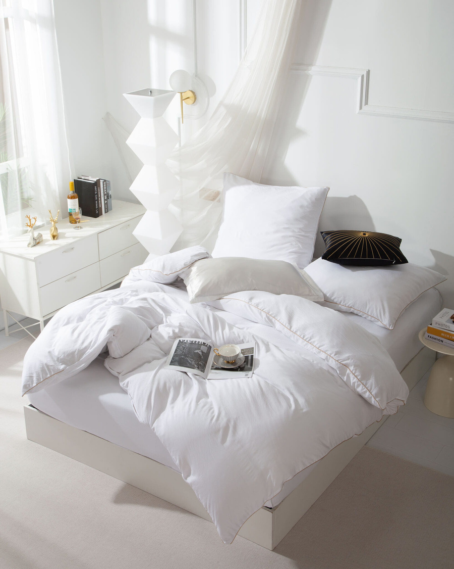 POŚCIEL QUEEN BIAŁA ZŁOTA BIZA