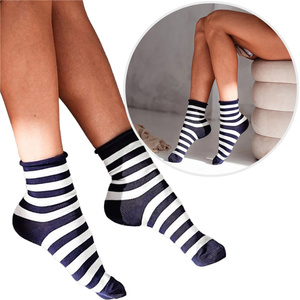 Skarpetki damskie bezuciskowe w Paski