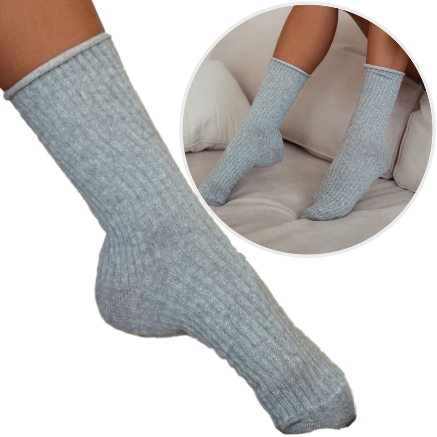 Skarpetki bezuciskowe w prążek z lurexem