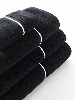 Czarno-biały miękki ręcznik 100% bawełna frotte 500 g/m² Spod Igły i Nitki – domowe SPA