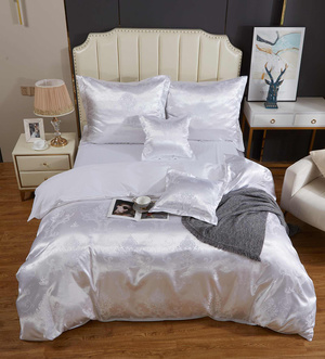 Kremowa ekskluzywna pościel 120 g/m2 Model AT006 Spod Igły i Nitki – luksusowy sen