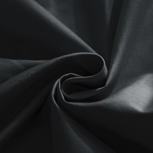 PRZEŚCIERADŁO SATYNA CZARNE