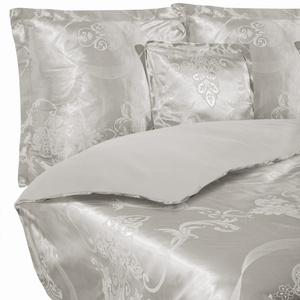 Kremowa atłasowa pościel 120 g/m2 model AT015 Spod Igły i Nitki – luksusowy komfort snu