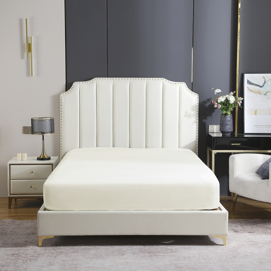 PRZEŚCIERADŁO SATYNA BIAŁY