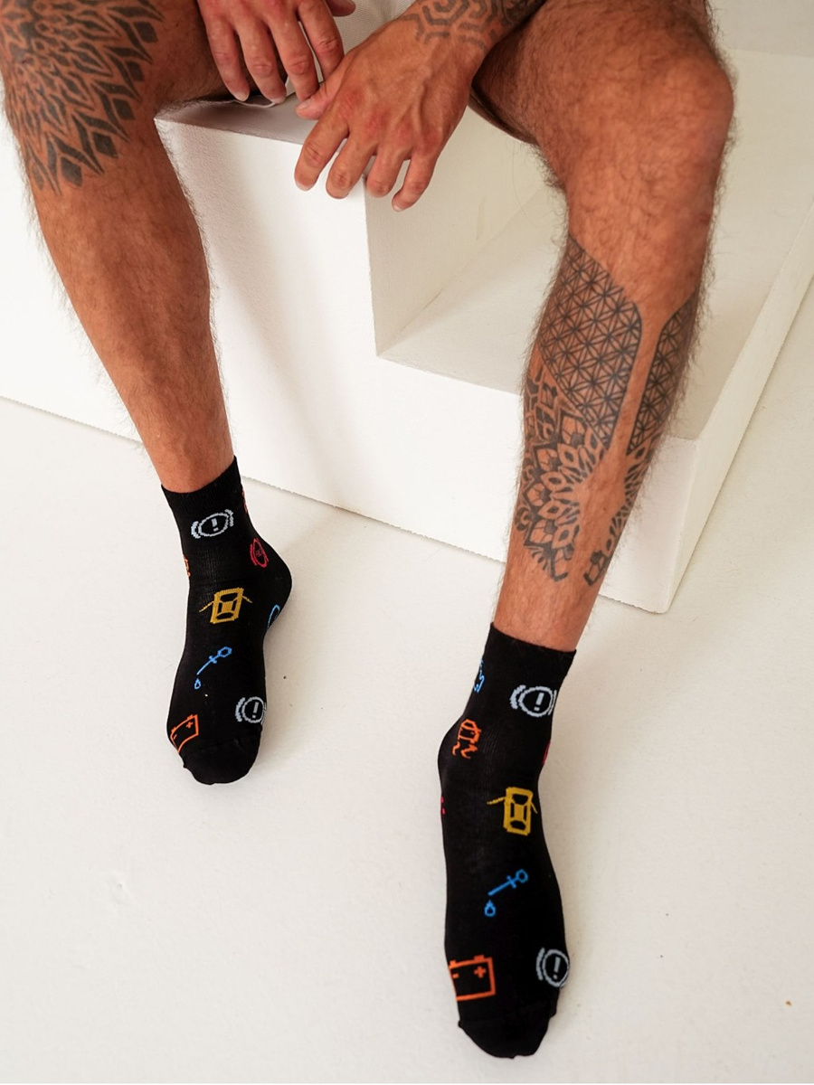 Czarne bawełniane skarpety męskie 75% Milena – codzienny komfort i stylizacja