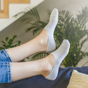 Białe Bawełniane Stopki Unisex z Siateczką