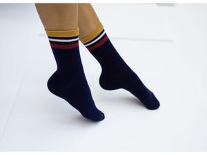 Skarpetki damskie w prążek z paskami
