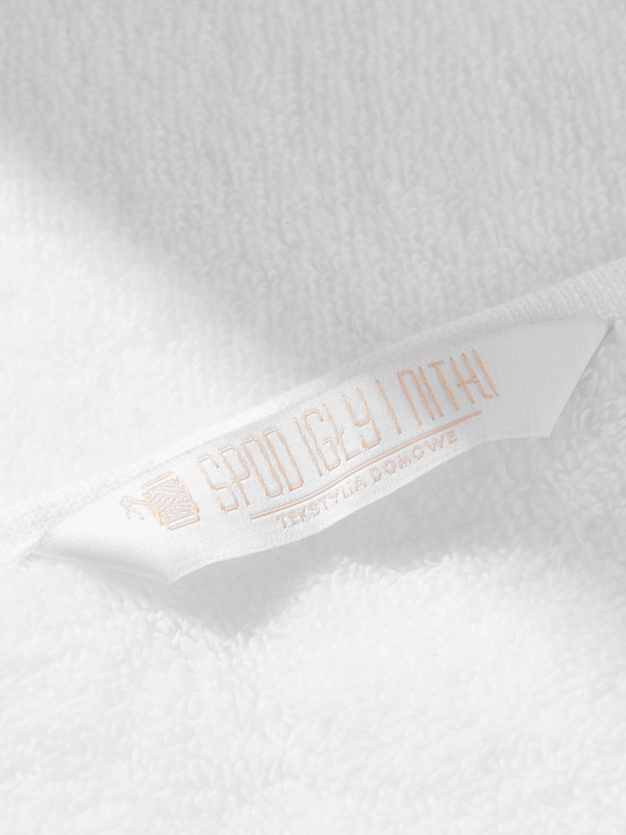 Biały ręcznik bawełna frotte 500 g/m² złota biza Spod Igły i Nitki – elegancki do SPA