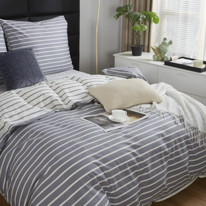 Szara dwustronna pościel Satynowa Model S055 Spod Igły i Nitki – komfortowy sen