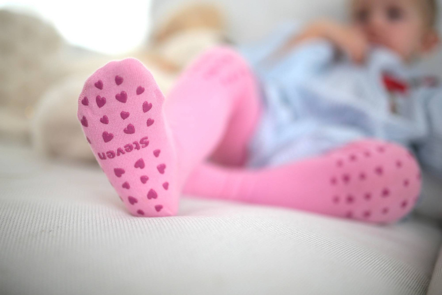 Rajstopki dziecięce z ABS Steven