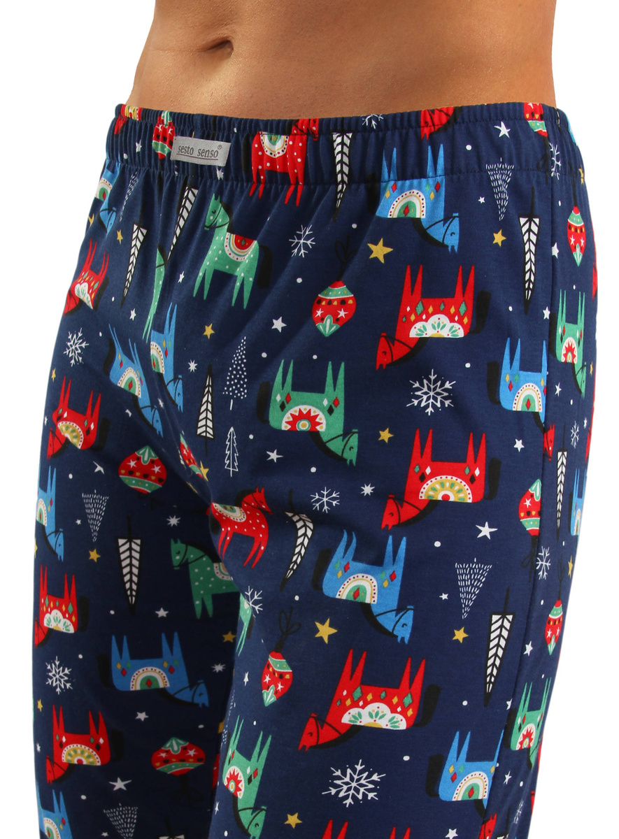 Granatowa Świąteczna piżama męska 100% bawełna z nadrukiem Sesto Senso – komfort i styl