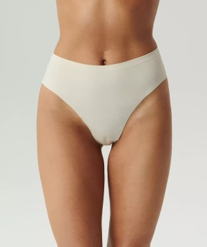 Różowe bezszwowe majtki damskie Brazil 72% nylon Atlantic – niewidoczne pod ubraniem