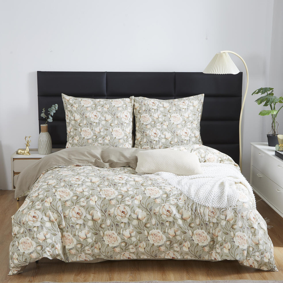 Biała Wzorzysta Pościel Satynowa Model S001 Spod Igły i Nitki – elegancja i komfort