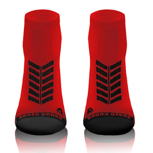 Czerwone oddychające kompresyjne skarpety sportowe unisex Sesto Senso – idealne dla aktywnych