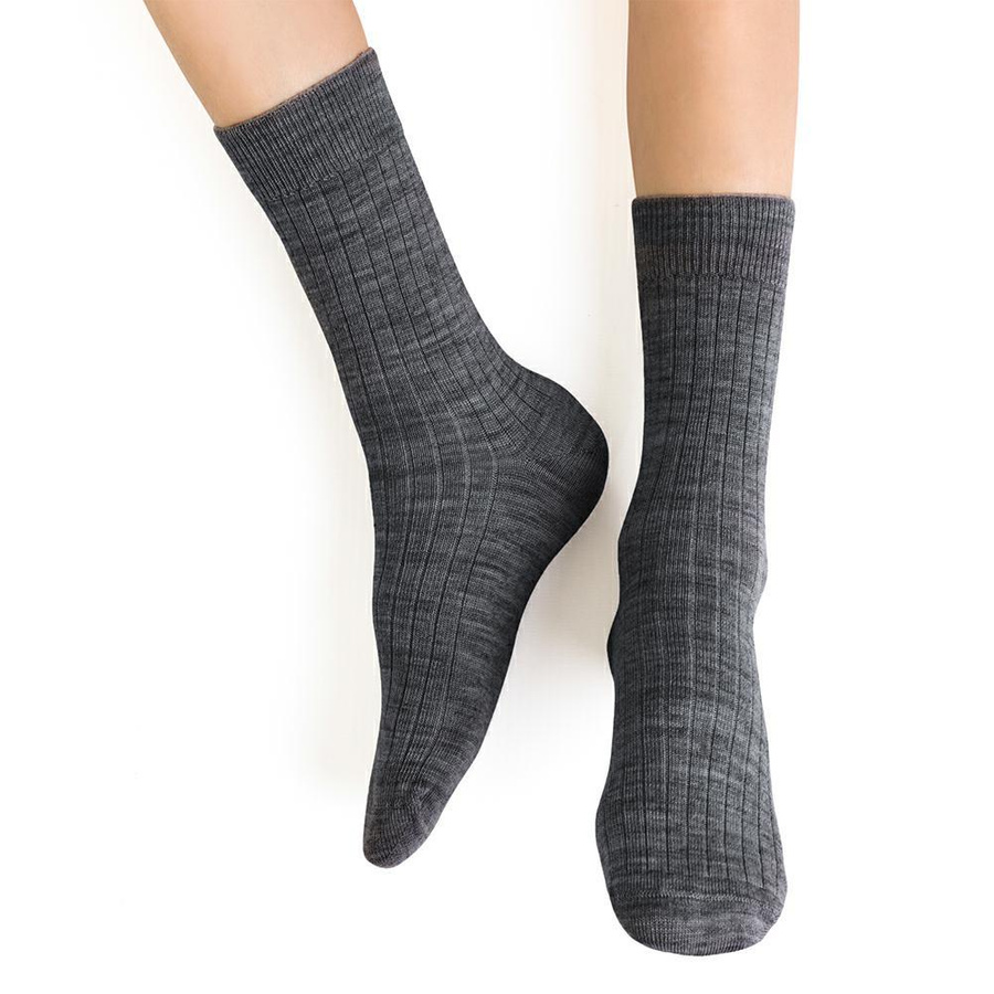 Skarpetki dziecięce z wełny merino bezuciskowe w prążek art. 130