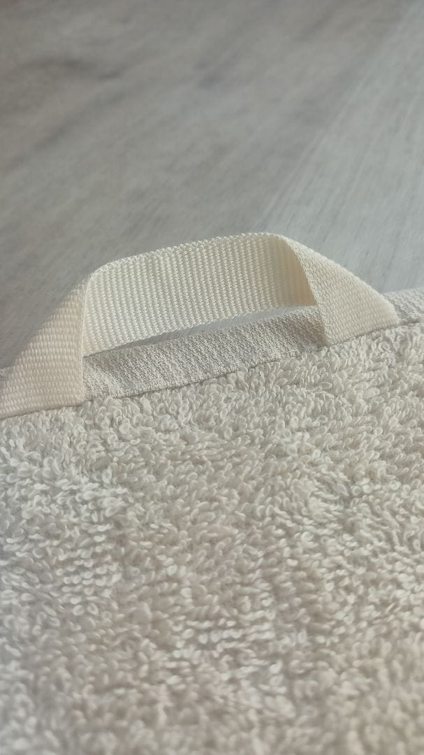 Beżowy gruby ręcznik dziecięcy model Teddy Spod Igły i Nitki – doskonałe chłonięcie wody