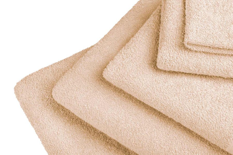 Beżowy miękki ręcznik frotte Spod Igły i Nitki – doskonała absorpcja wody
