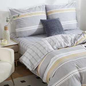 Szara pościel satynowa 100% bawełna model S024 Spod Igły i Nitki – komfort snu