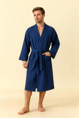 Granatowy unisex szlafrok z kołnierzem kimono gramatura 280 g/m² WAFEL Spod Igły i Nitki – komfort w domu i spa