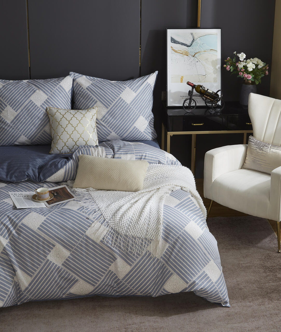 Niebieska elegancka pościel Satynowa geometryczna Spod Igły i Nitki – komfort snu