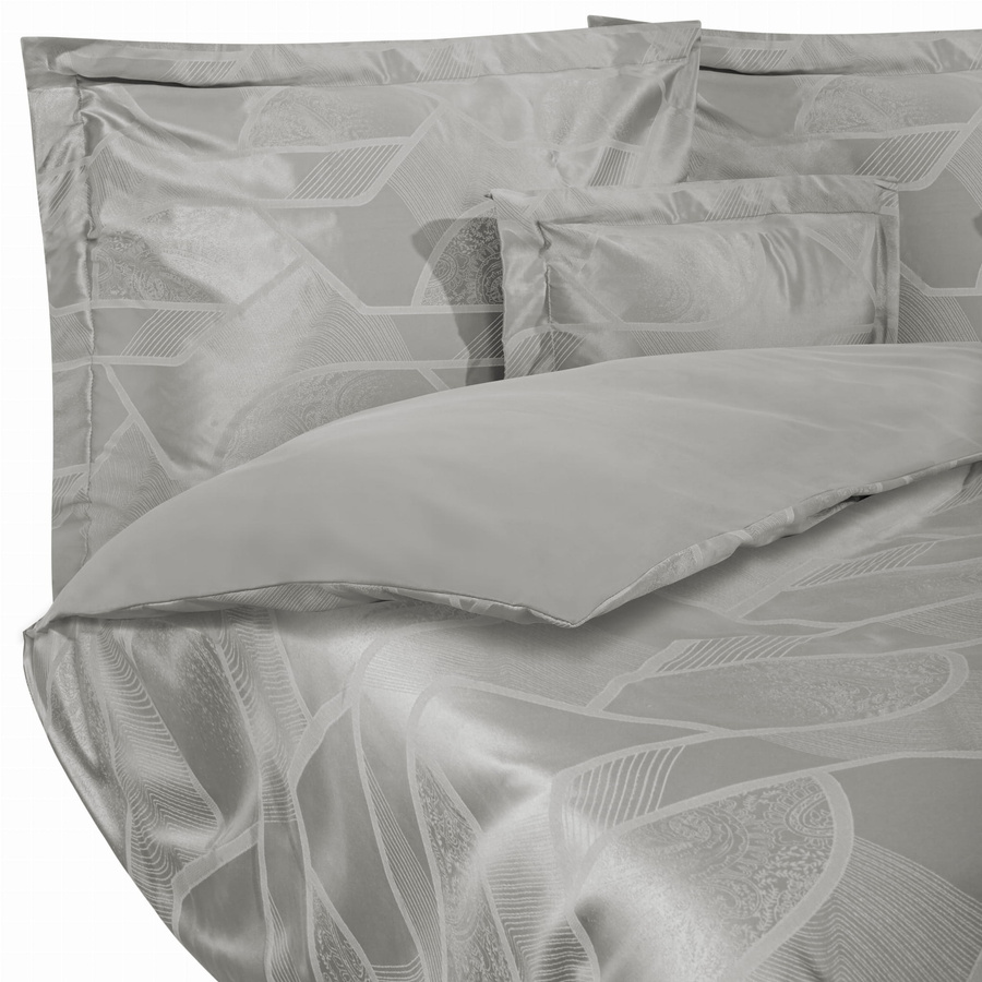 Biało-kremowa atłasowa pościel 120 g/m2 model AT014 Spod Igły i Nitki – komfortowy sen