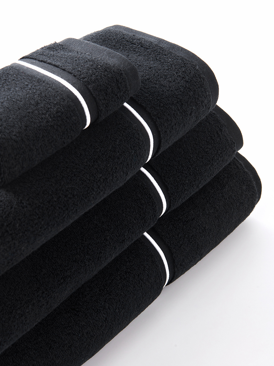 Czarno-biały miękki ręcznik 100% bawełna frotte 500 g/m² Spod Igły i Nitki – domowe SPA