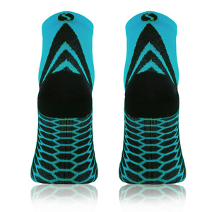 Niebieskie oddychające kompresyjne skarpety sportowe unisex Sesto Senso – idealne dla aktywnych