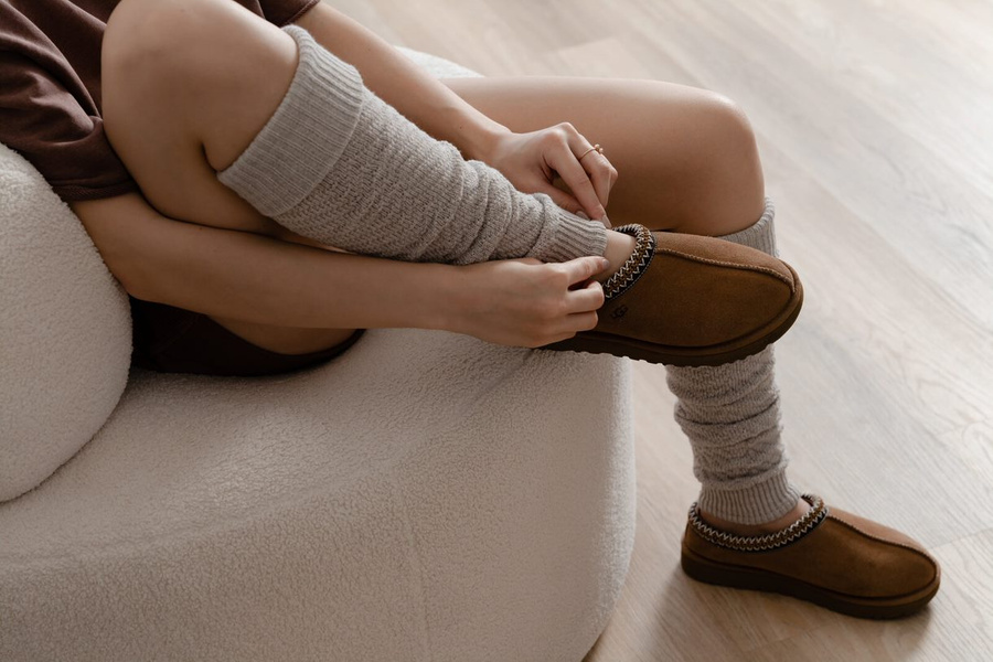 Ecru getry wełniane damskie wygodne ocieplacze Jodełka Steven - idealne na sezon jesienno-zimowy