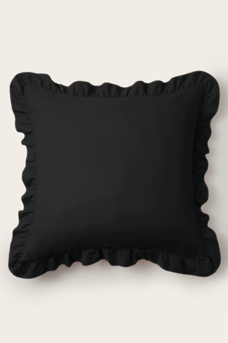 Czarna poszewka z falbanką 40x40 cm Ruffy Premium Spod Igły i Nitki – Komfort i elegancja