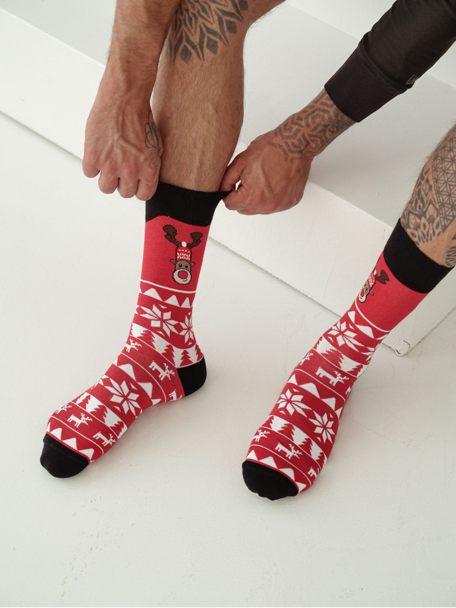 Czerwone bawełniane skarpety męskie 75% świąteczne 1290 Milena – codzienna wygoda