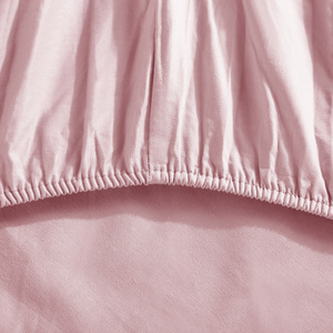 PRZEŚCIERADŁO SATYNA PUDROWE