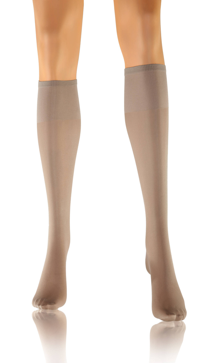 Półmatowe podkolanówki damskie Iris Sesto Senso – efekt bosej stopy