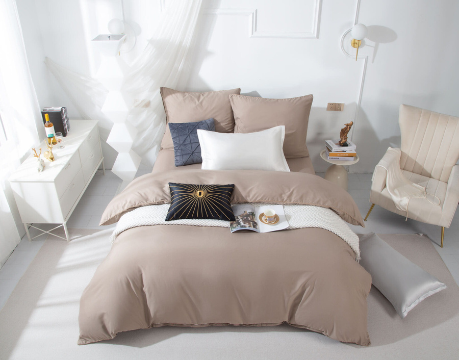 Beżowa pościel z mikrofibry ze złotą lamówką Queen Spod Igły i Nitki – komfort snu