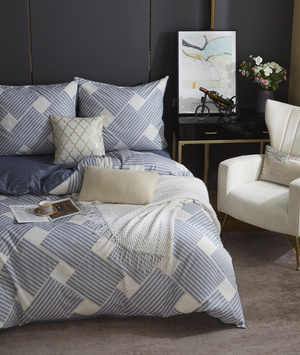 Niebieska elegancka pościel Satynowa geometryczna Spod Igły i Nitki – komfort snu