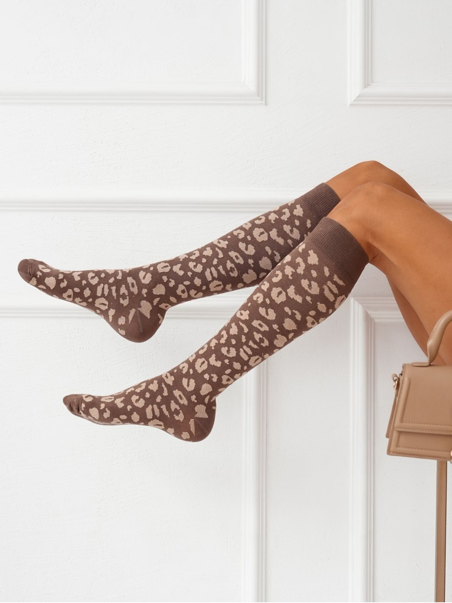 Cappuccino najwyższa jakość podkolanówki damskie 75% bawełna Milena – stylowy akcent.