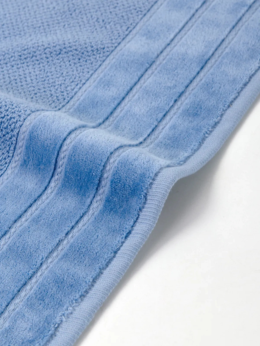 Niebieski ręcznik kąpielowy 100x150 Loren Spod Igły i Nitki – szybkie suszenie