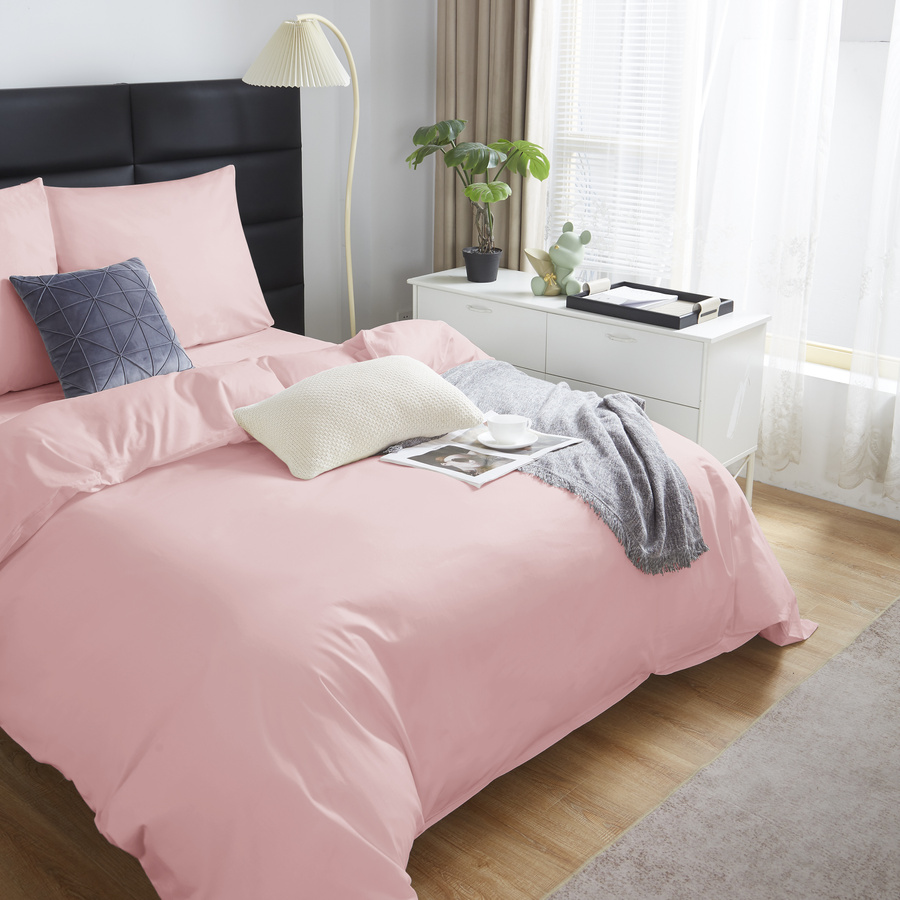 Pudrowa elegancka pościel damska 120g/m2 z satyny bawełnianej Spod Igły i Nitki – komfort snu.