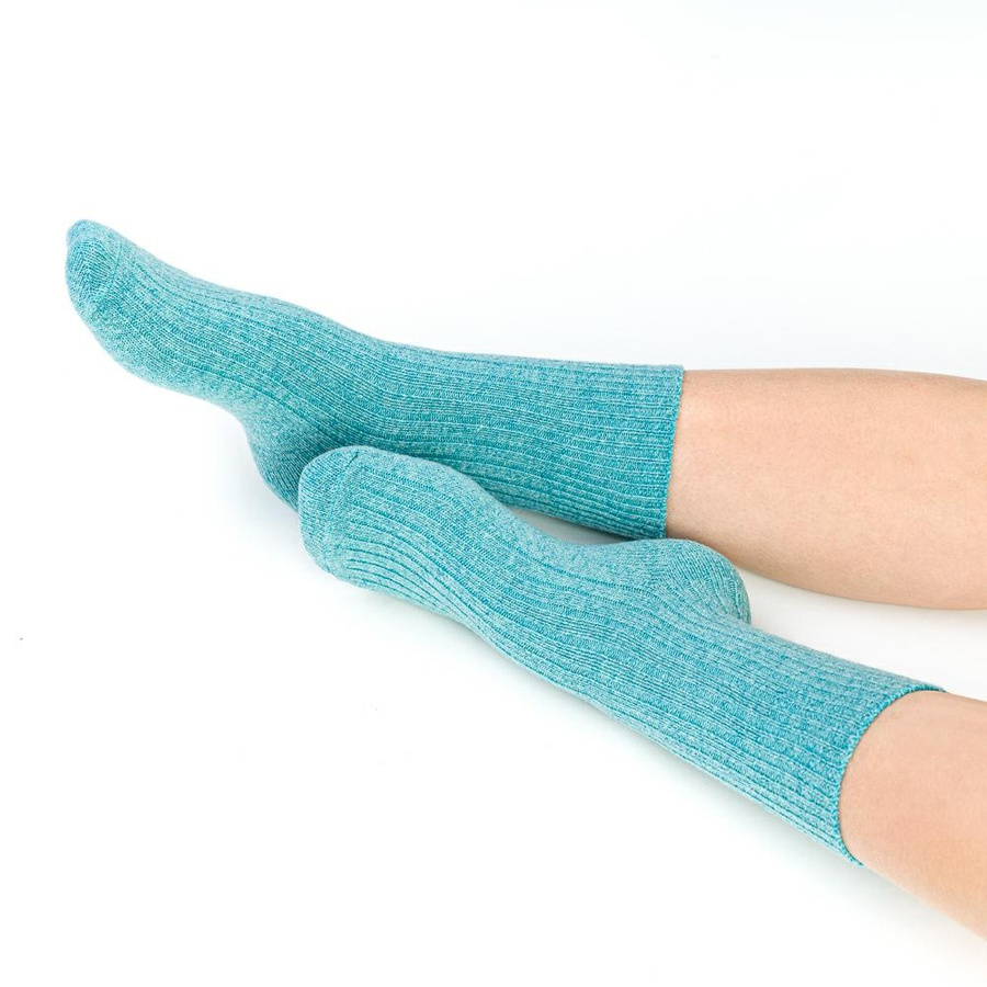 Skarpetki wełniane w prążki art. 093