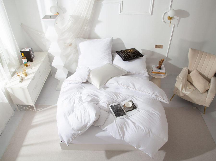 POŚCIEL QUEEN BIAŁA ZŁOTA BIZA