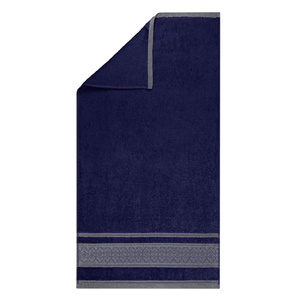 Granatowy ręcznik z bordiurą Spod Igły i Nitki – elegancja i trwałość