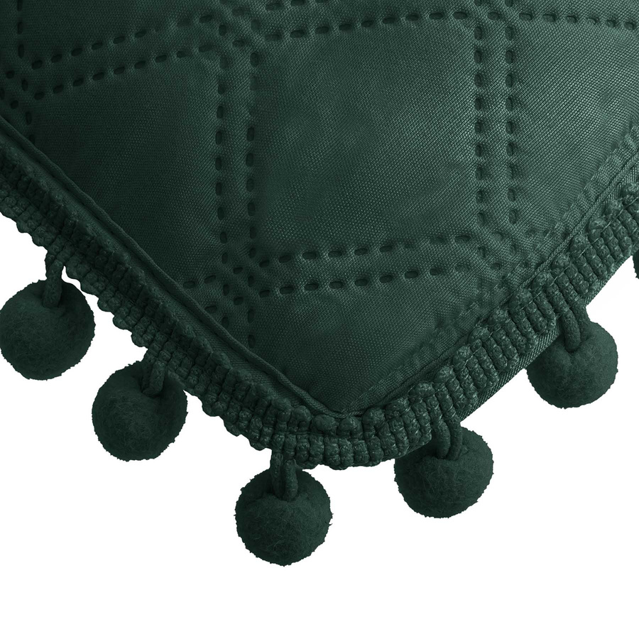 Zielona pikowana poszewka dekoracyjna z pomponami Spod Igły i Nitki – upiększenie wnętrza