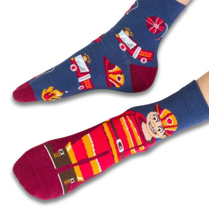 Skarpetki chłopięce ze strażakiem art. 014