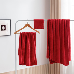 Ręcznik ACTIV Czerwony