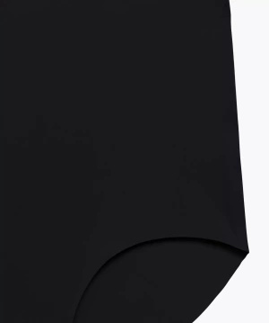 Czarne bezszwowe figi damskie maxi 72% nylon Atlantic – niewidoczne pod ubraniem