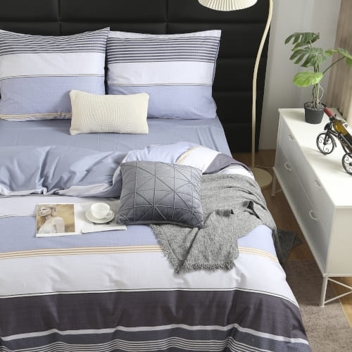 Niebieska dwustronna pościel Satynowa Model S002 Spod Igły i Nitki – komfort snu